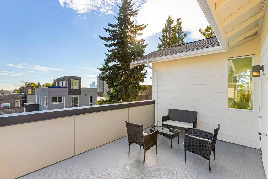 Vermithor'S Bronze Ember Sweet Suite Seattle Exterior foto